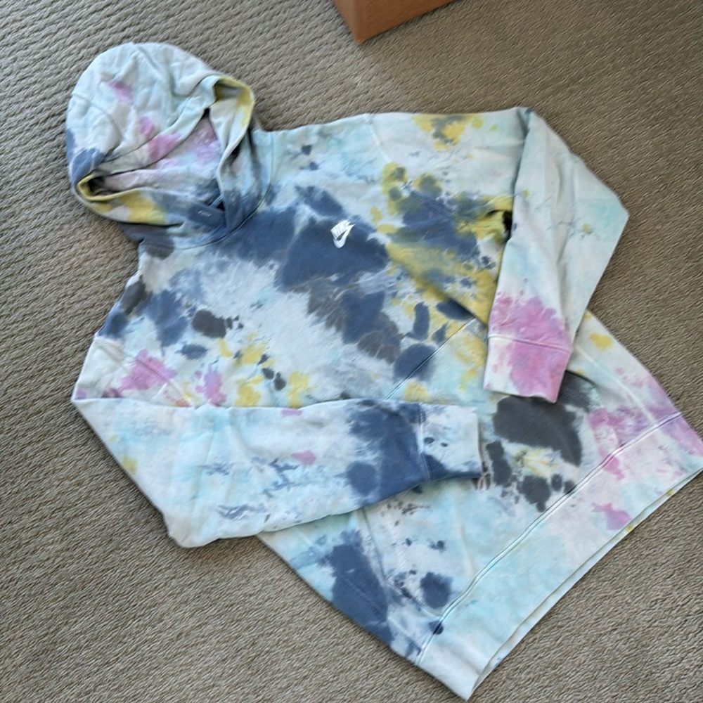 Nike oversized tie-dye hoodie